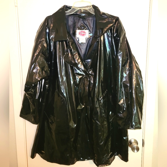 Vintage Vinyl Coat Wippette by Kenn Sporn Tag says: Downtown - Picture 1 of 7